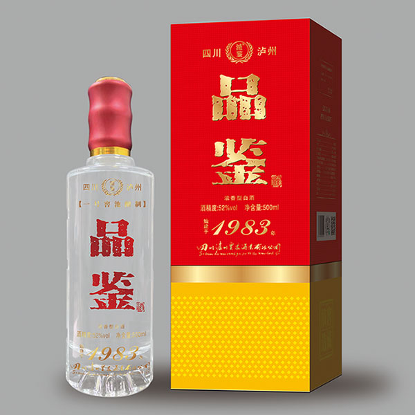 品鑒1983 零售價(jià)52度/1380元，38度/1360元